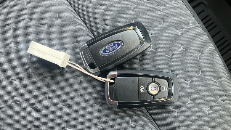 Ford Transit Custom E-320 L1 Rwd 100kW 65kWh H1 Van Limited Auto